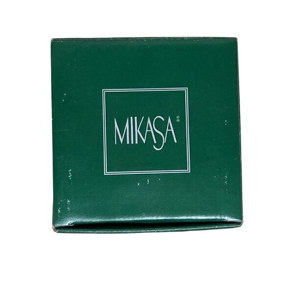 Mikasa Holiday Fleur Lidded Trinket Box/Candy Dish circa 1980 Poinsettia - Picture 7 of 7